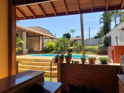 Casa à venda em Jaguariúna, Jardim Botânico, com 2 suítes, com 191.39 m²