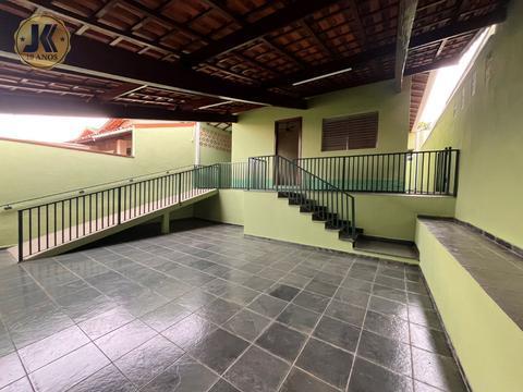 Casa para alugar em Jaguariúna, Vila São Francisco, com 3 quartos, com 140 m²