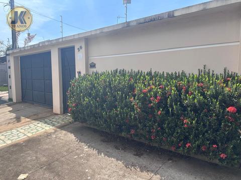 Casa à venda em Jaguariúna, Residencial Parque dos Ipês, com 3 quartos, com 135 m²